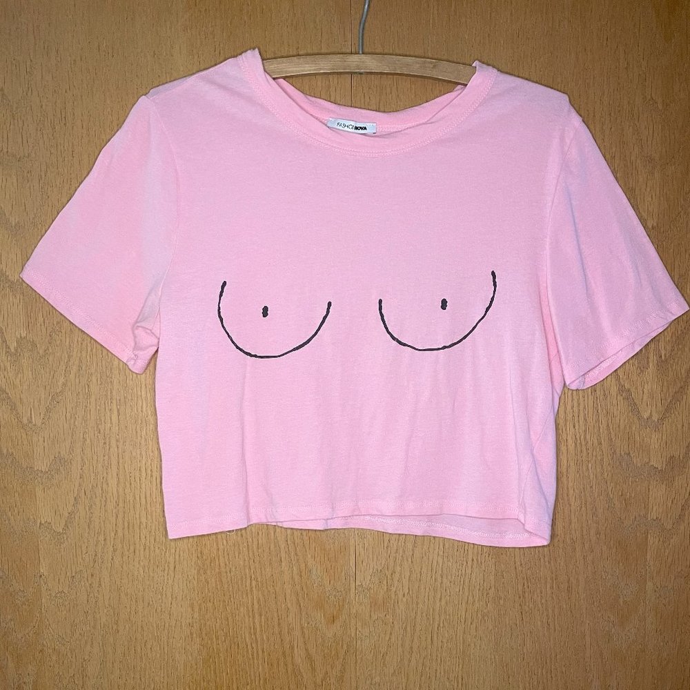 Fashion Nova Pink Cropped Boobie Tee Size L